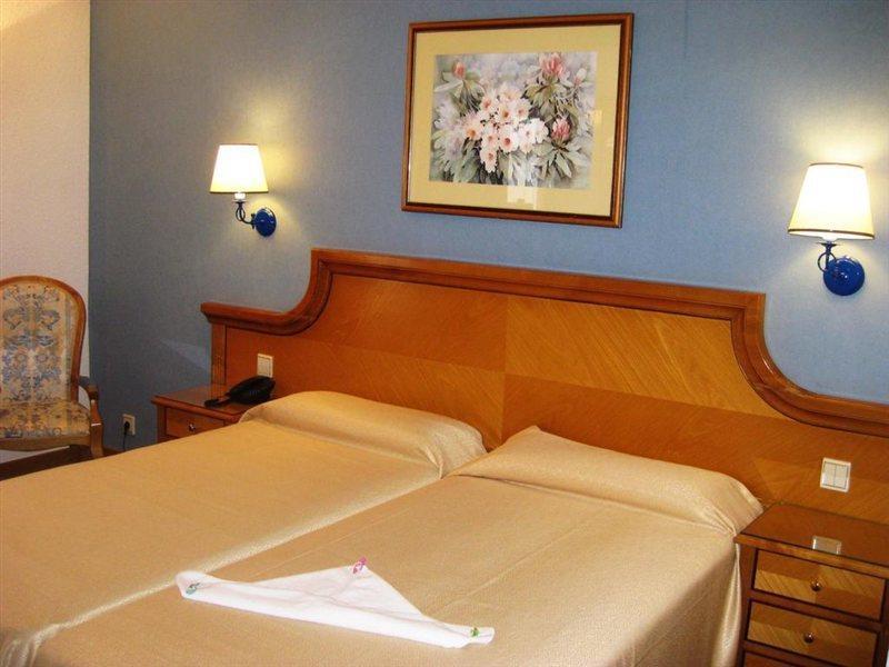 Hotel Riu Bravo Playa de Palma  Bagian luar foto
